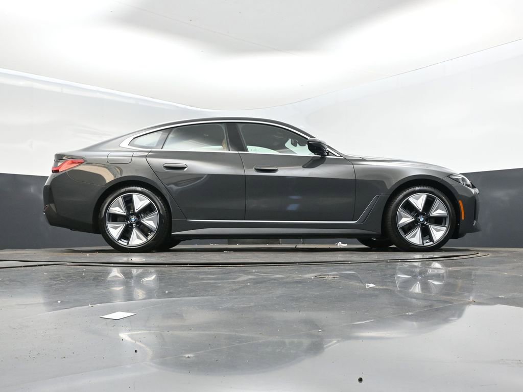 New 2025 BMW i4 eDrive40 w/ Premium Package RWD image 43