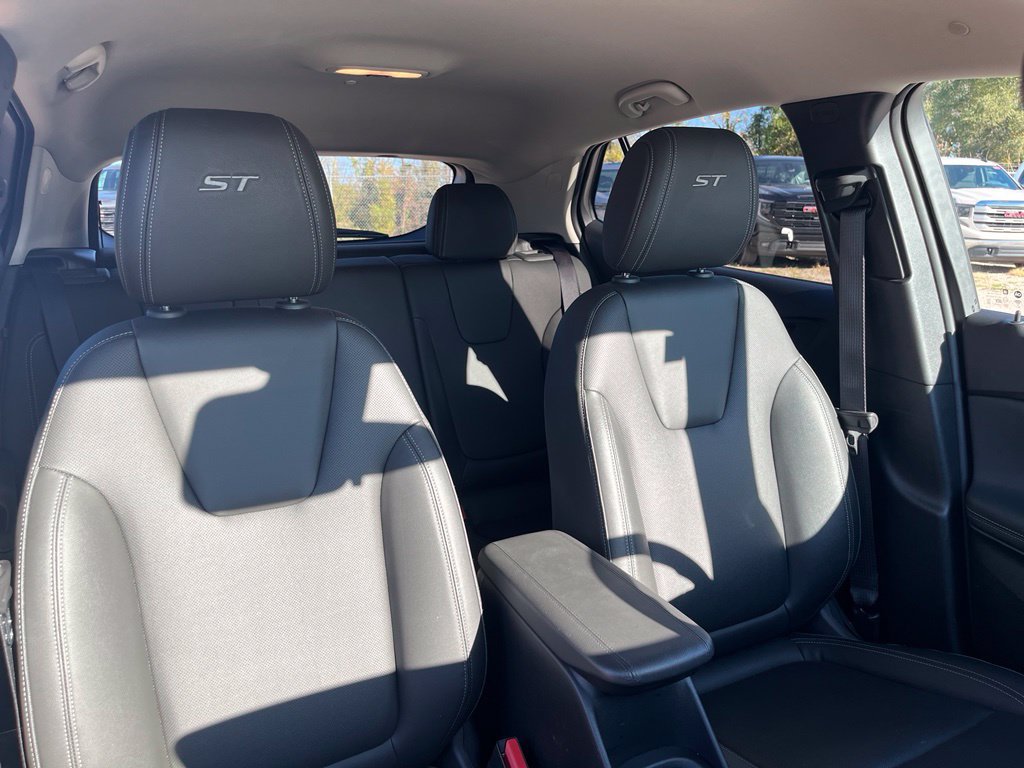 Used 2024 Buick Encore GX Sport Touring FWD image 35