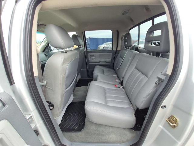 Used 2005 Dodge Dakota Laramie w/ Trailer Tow Group AWD/4WD image 12