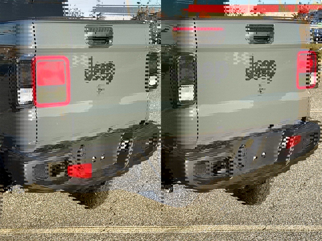 New 2026 Jeep Gladiator Sport image 19