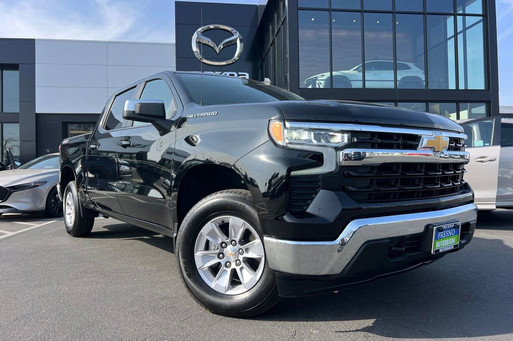 Used 2026 Chevrolet Silverado 1500 LT image 2
