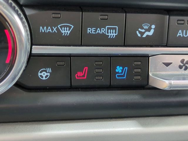 Certified 2024 Ford Expedition XLT RWD image 23