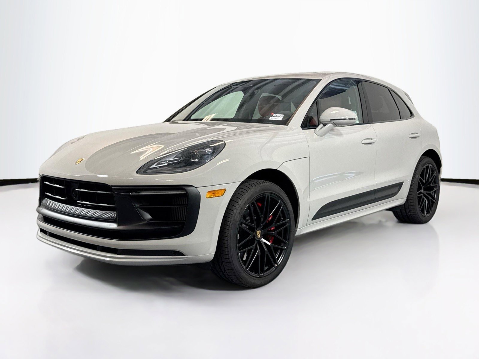 Certified 2023 Porsche Macan GTS image 1