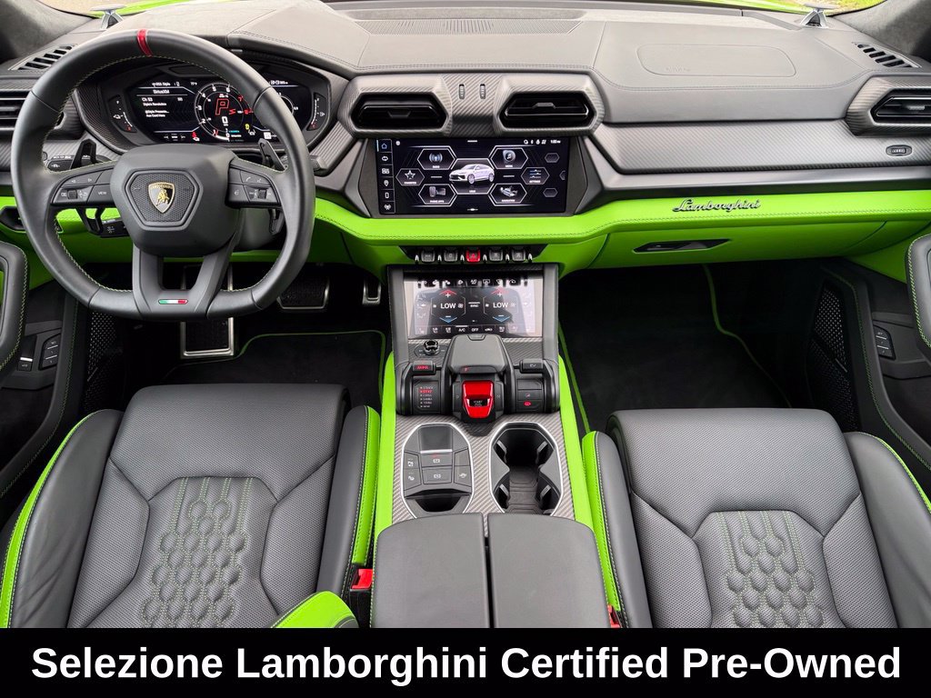 Used 2025 Lamborghini Urus SE AWD/4WD image 33