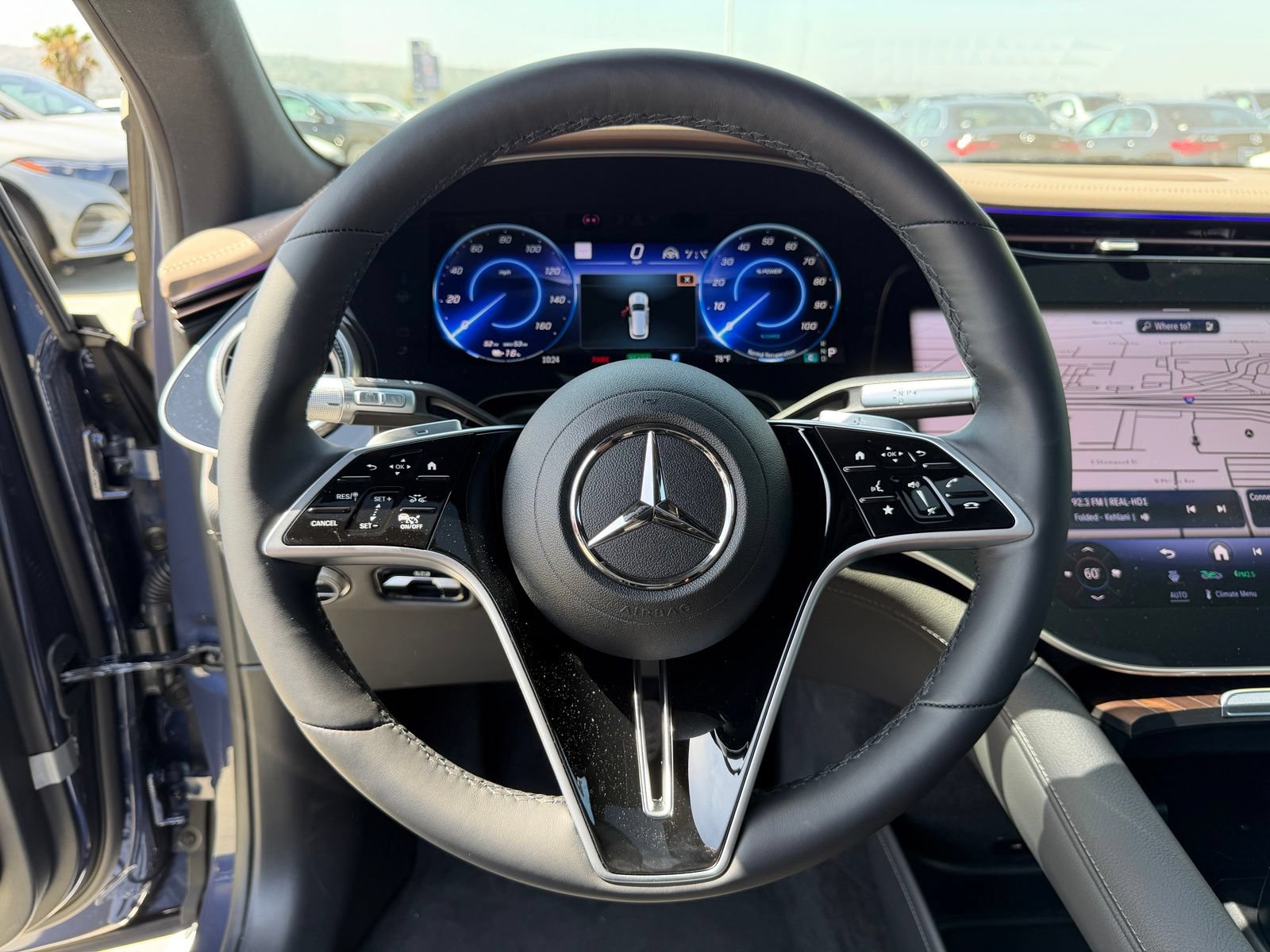 New 2026 Mercedes-Benz EQS 400 4MATIC SUV image 21