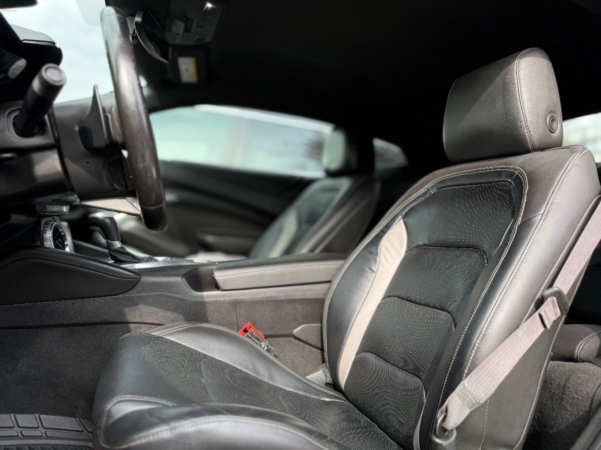 Used 2017 Chevrolet Camaro SS RWD image 27