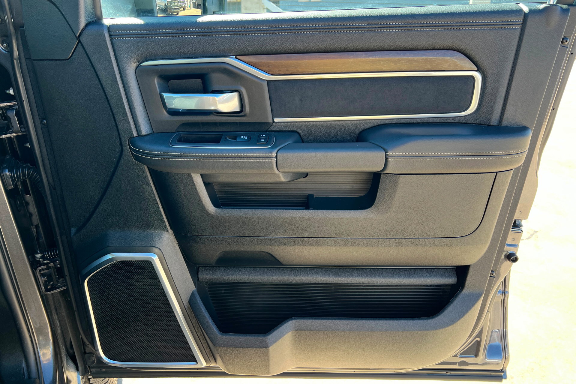 Certified 2024 RAM 2500 Laramie w/ Safety Group image 22