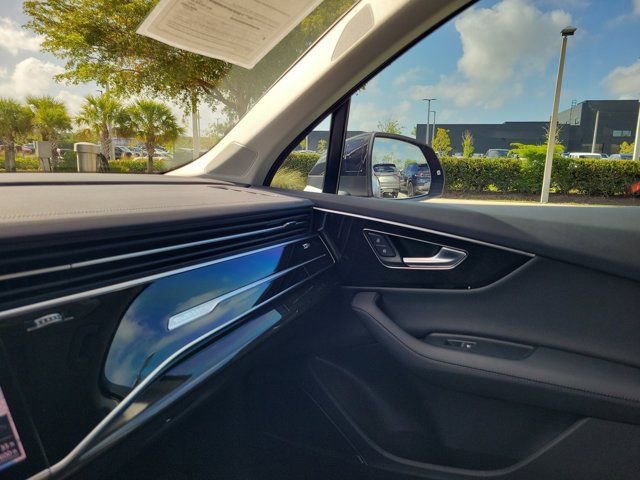 Used 2024 Audi Q7 2.0T Premium Plus image 27