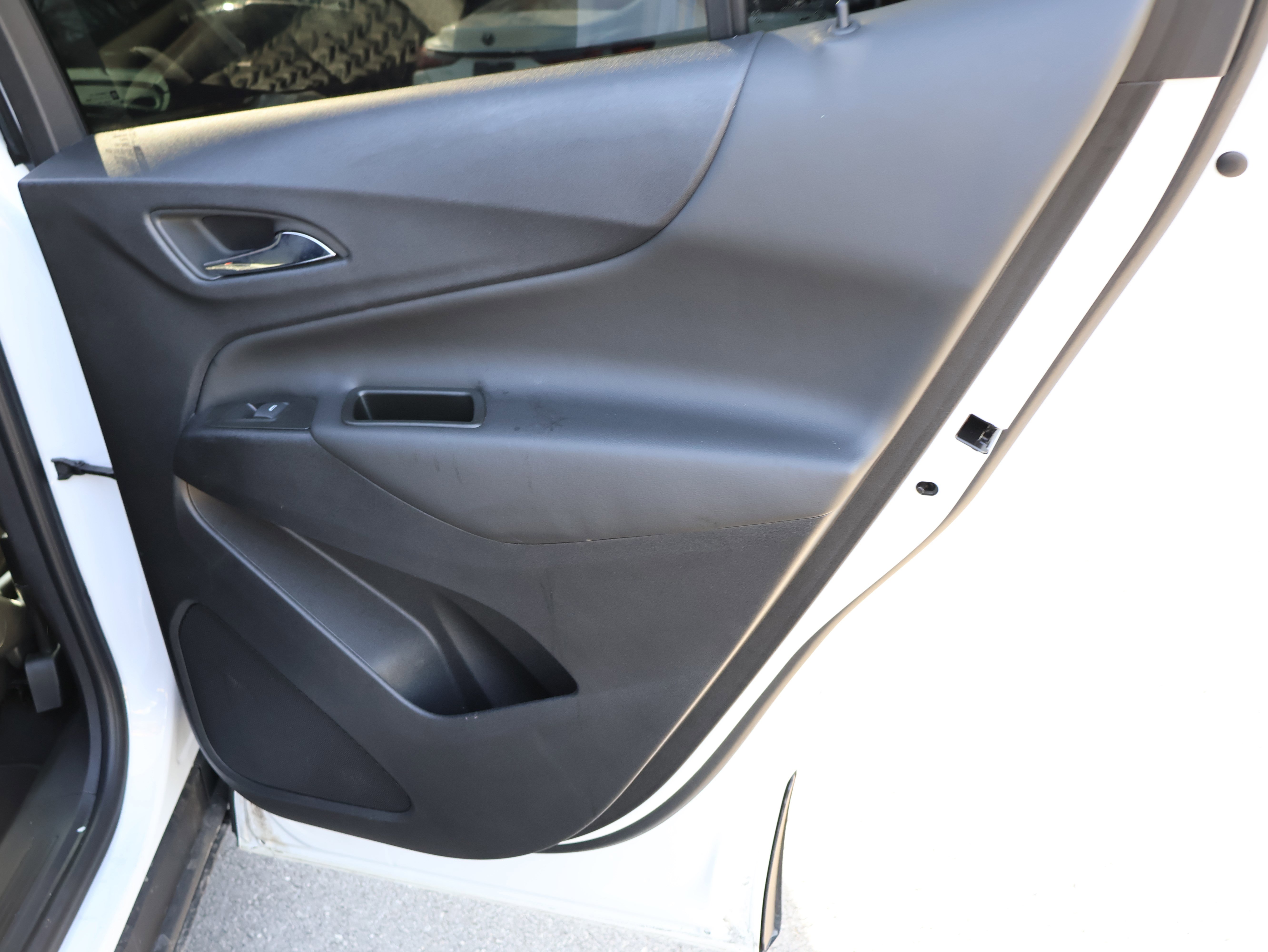 Used 2022 Chevrolet Equinox LT image 11