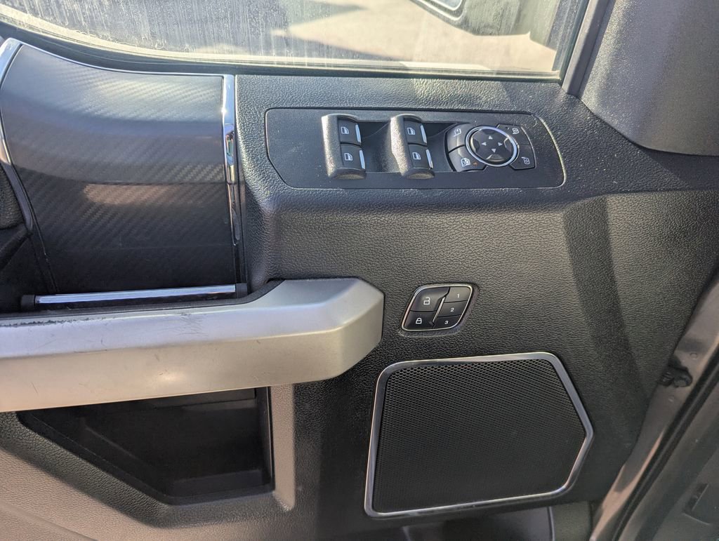 Used 2018 Ford F150 Lariat w/ Equipment Group 502A Luxury image 14