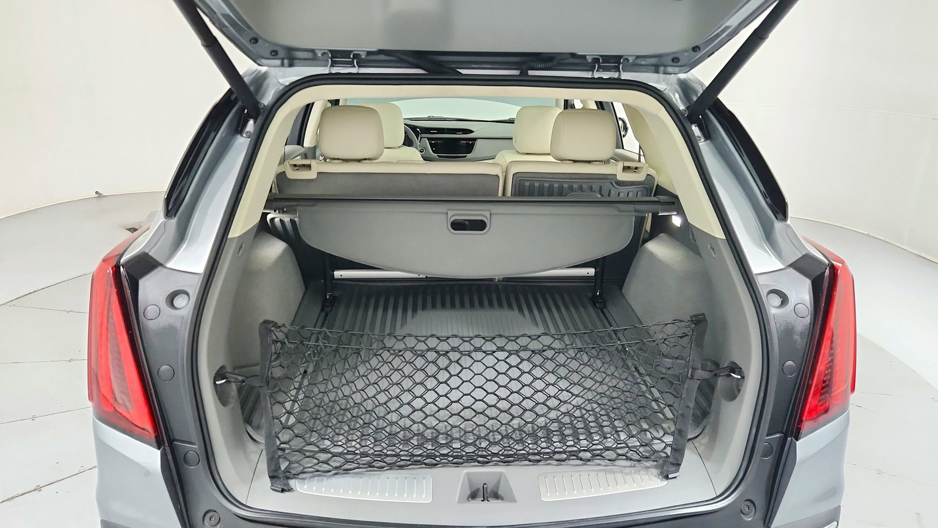 Used 2024 Cadillac XT5 Premium Luxury w/ LPO, Floor Liner Package FWD image 28