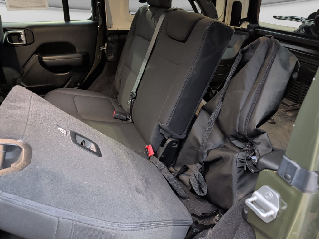 Used 2021 Jeep Wrangler Unlimited Sport AWD/4WD image 33