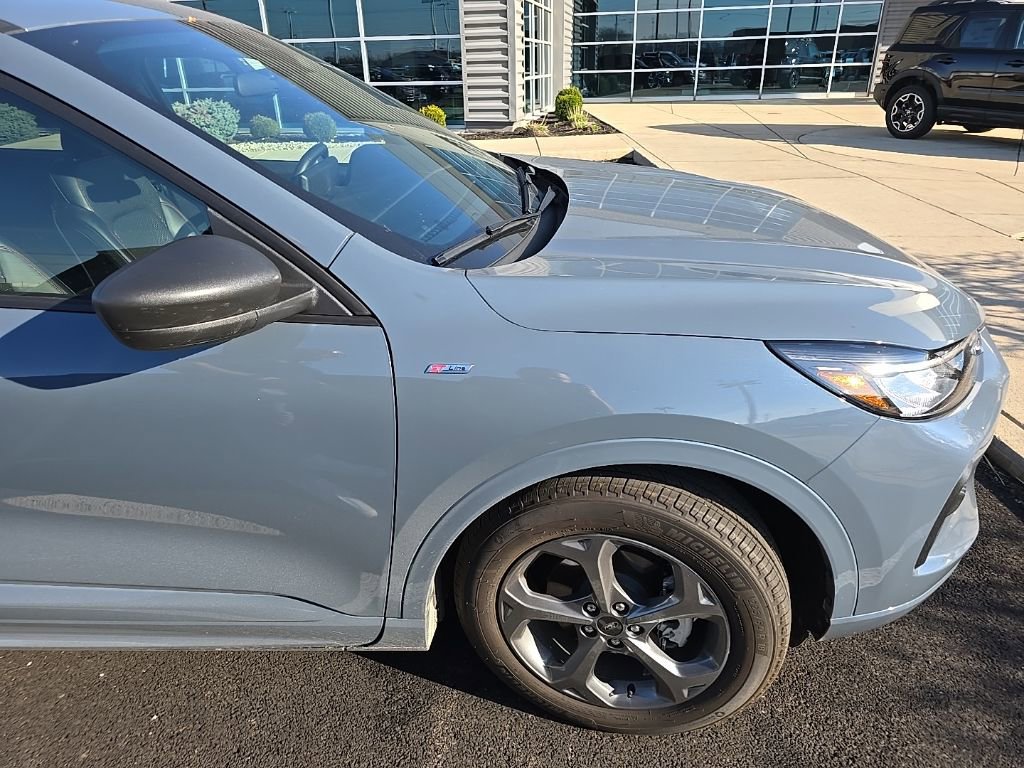 Used 2024 Ford Escape ST-Line w/ Tech Pack #1 image 4