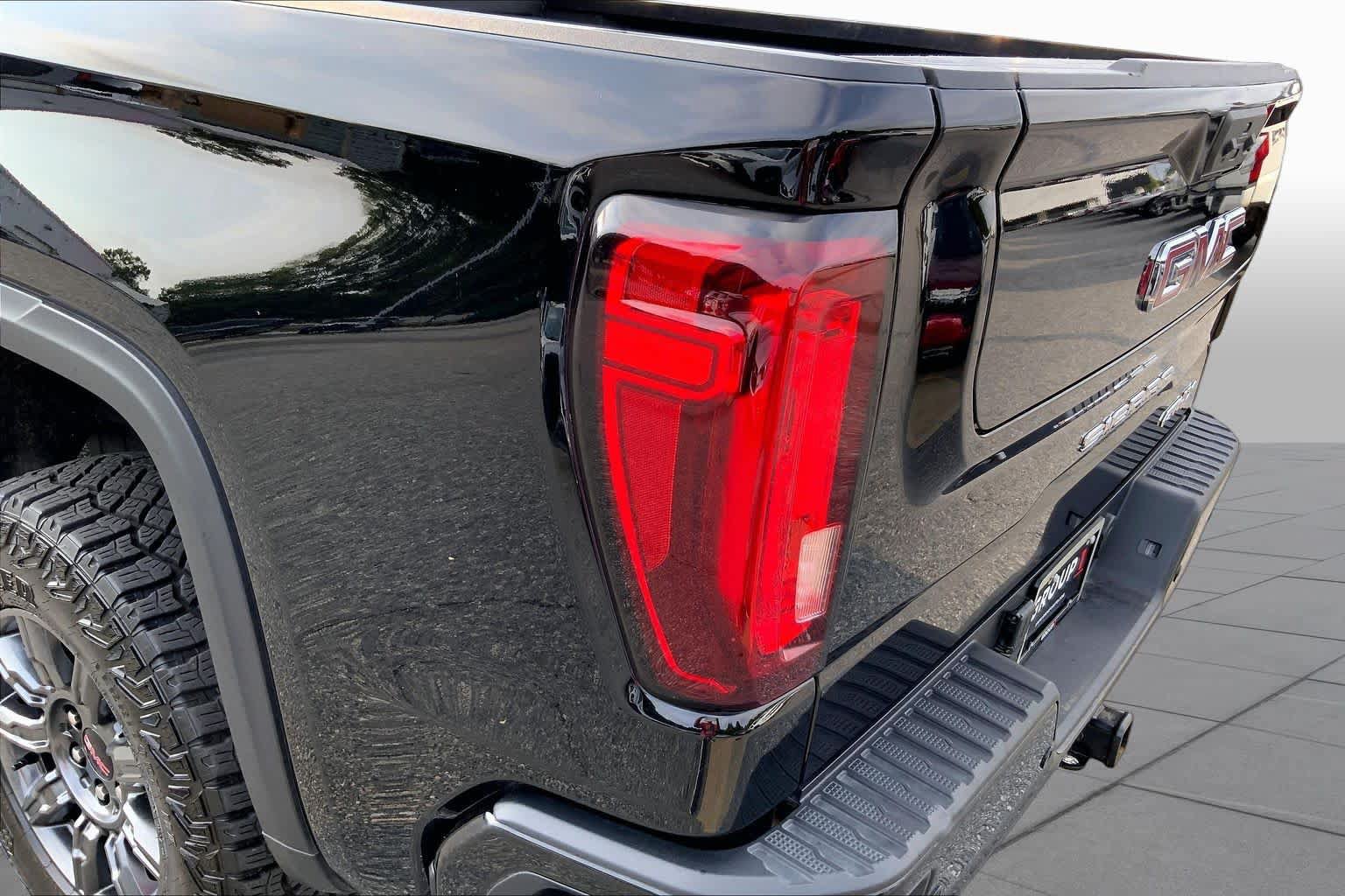Used 2026 GMC Sierra 1500 AT4X AWD/4WD image 25