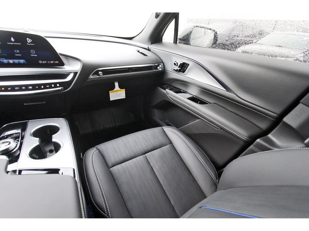 New 2027 Cadillac Lyriq Sport RWD image 10
