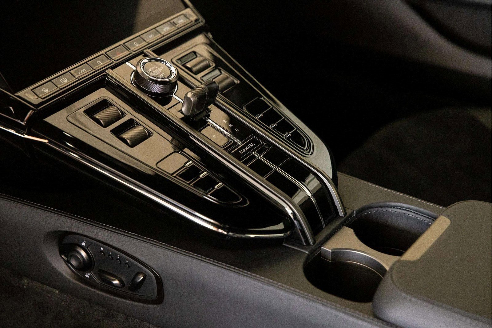 New 2026 Aston Martin V8 Vantage Coupe image 34