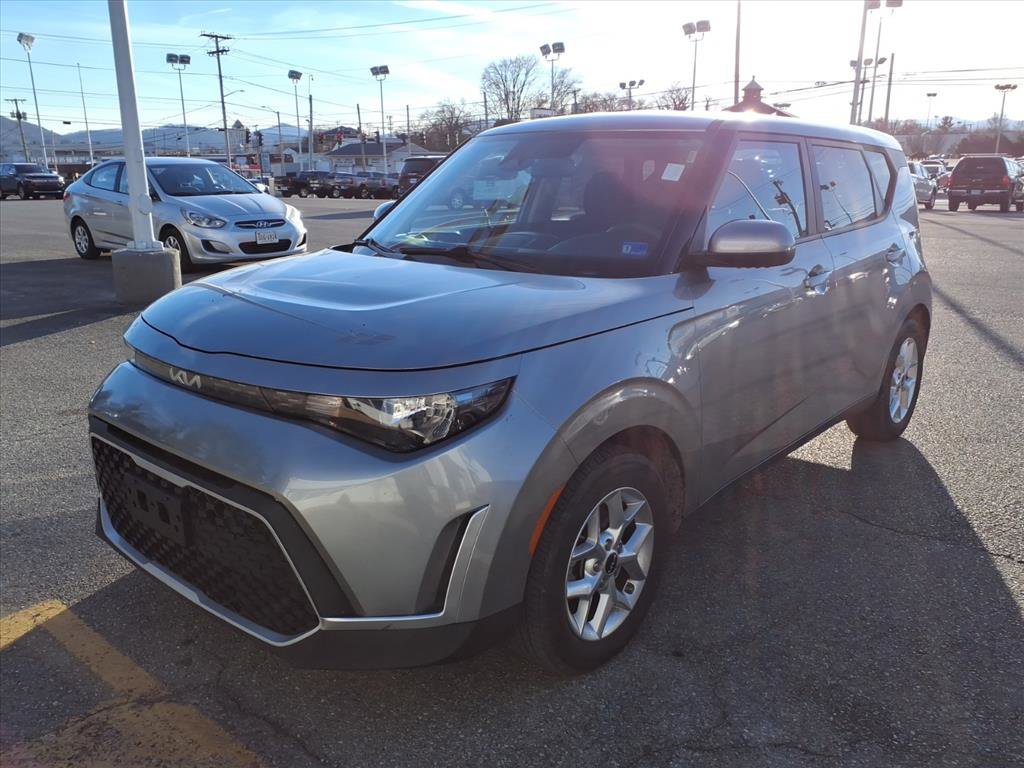 Used 2024 Kia Soul LX w/ Option Group 015 image 4