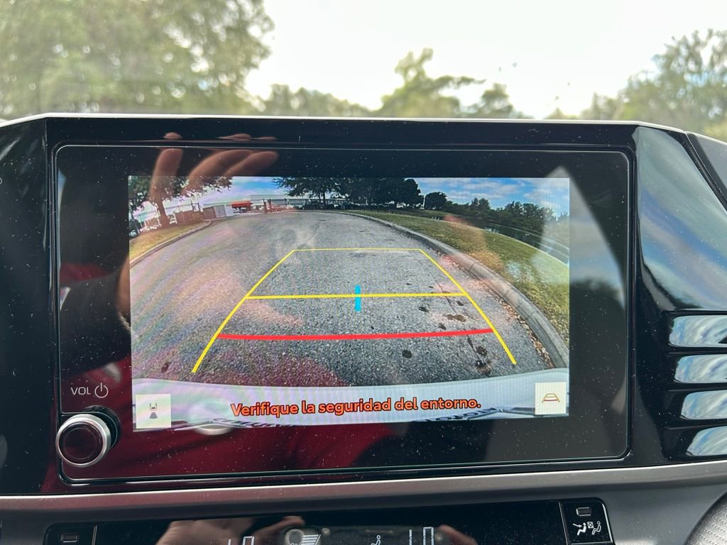 Certified 2025 Toyota Camry SE image 24