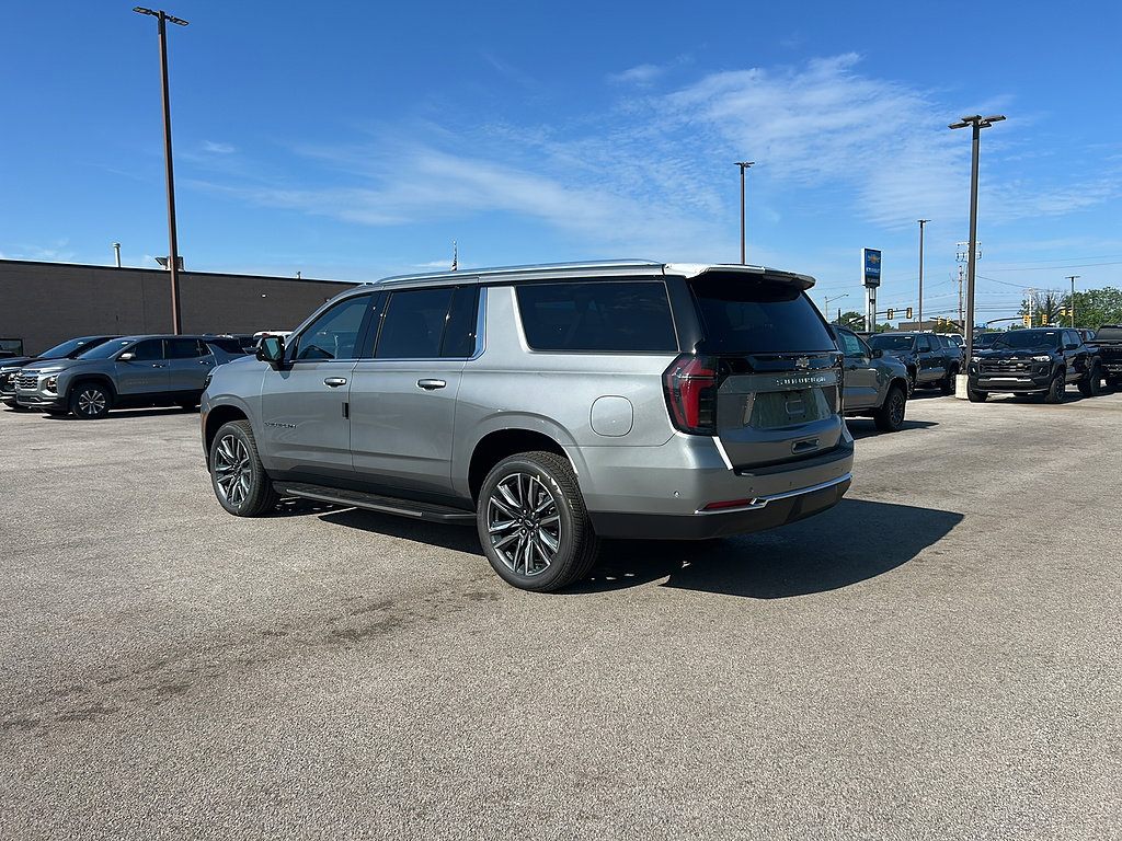 New 2026 Chevrolet Suburban LS w/ LS Custom Edition AWD/4WD image 5