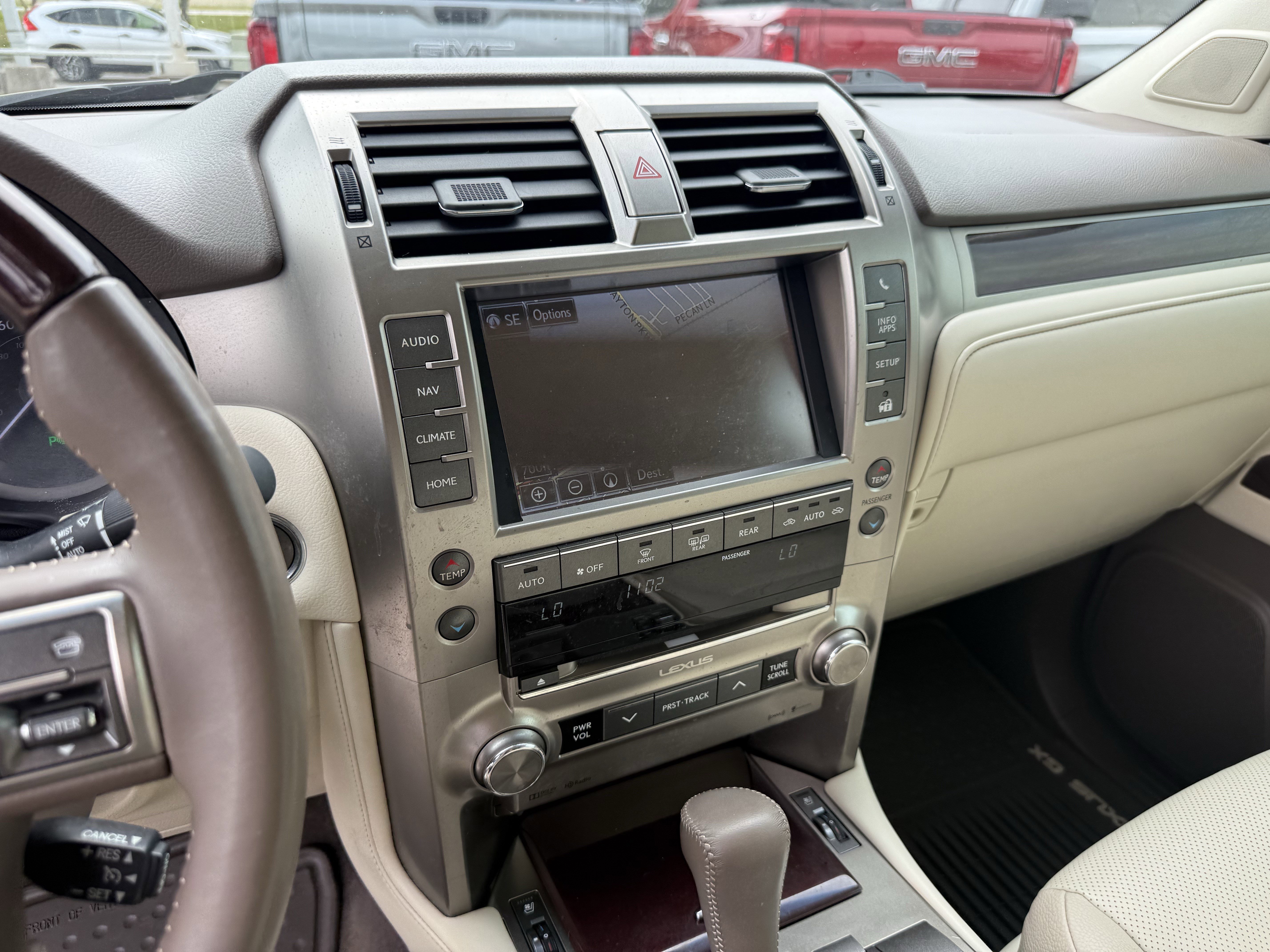 Used 2019 Lexus GX 460 Premium w/ Premium Package AWD/4WD image 19