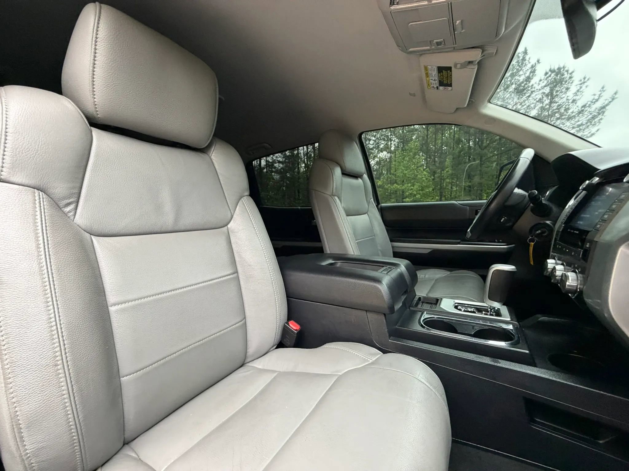 Used 2020 Toyota Tundra SR5 w/ SR5 Leather Package RWD image 21