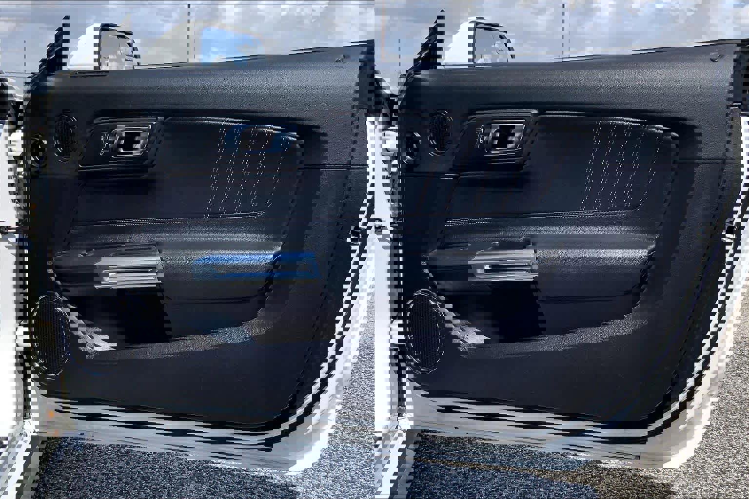 Used 2019 Ford Mustang Premium RWD image 22