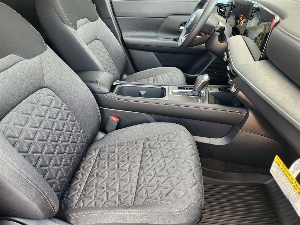 New 2025 Nissan Kicks SV w/ SV Premium Package image 10