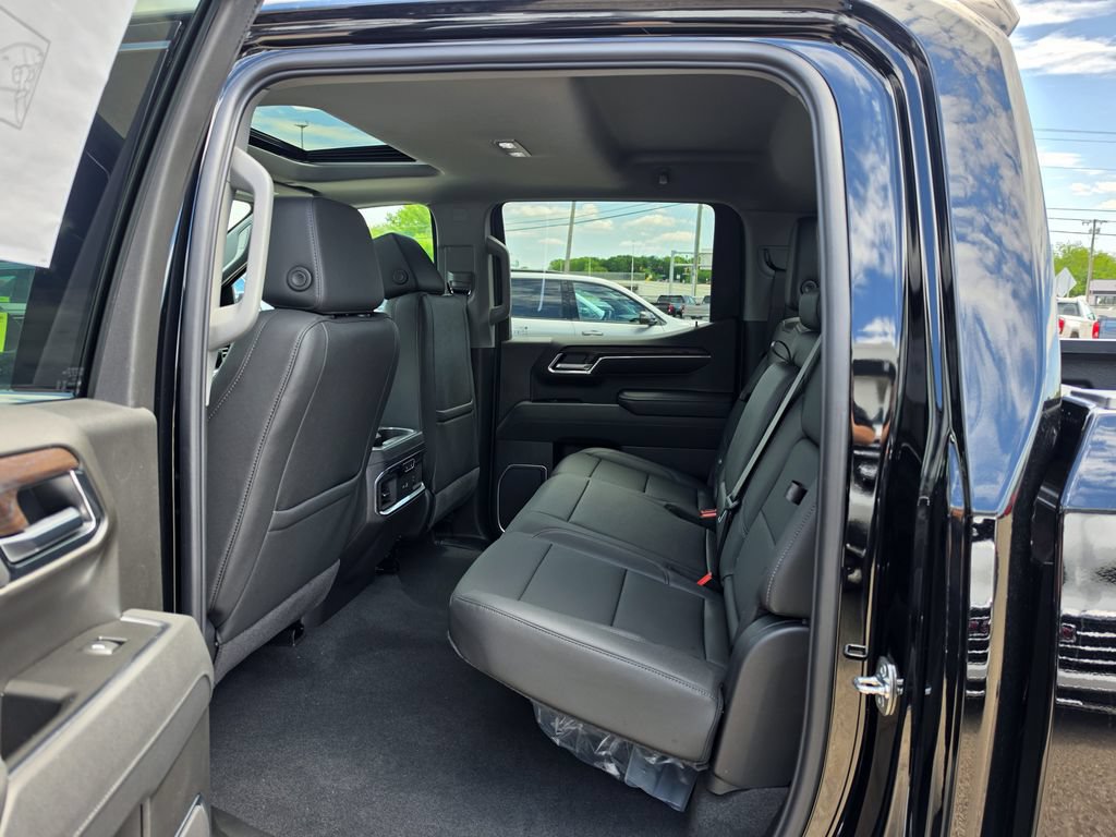 New 2026 GMC Sierra 1500 SLT w/ SLT Premium Plus Package AWD/4WD image 11