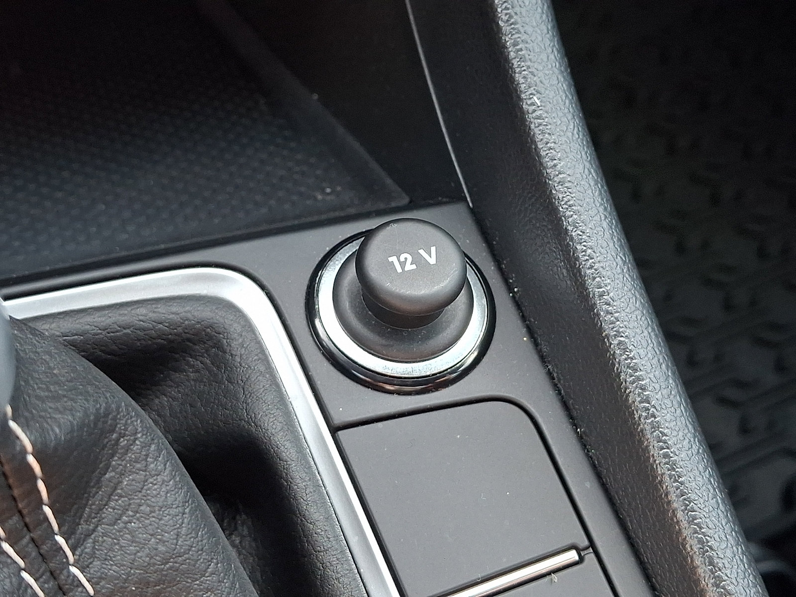 Certified 2023 Volkswagen Jetta Sport FWD image 24