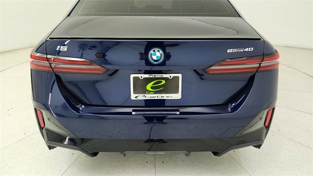 Used 2025 BMW i5 eDrive40i w/ M Sport Package image 11