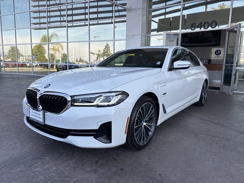 Used 2023 BMW 530e xDrive w/ Convenience Package