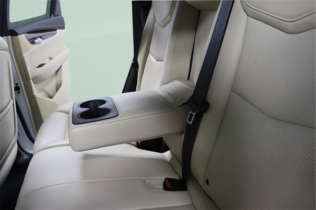 Used 2018 Cadillac XT5 Luxury image 27