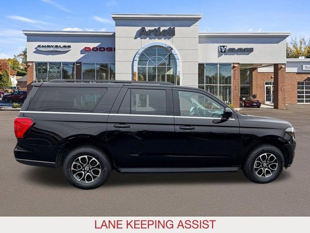Used 2024 Ford Expedition Max XLT image 7