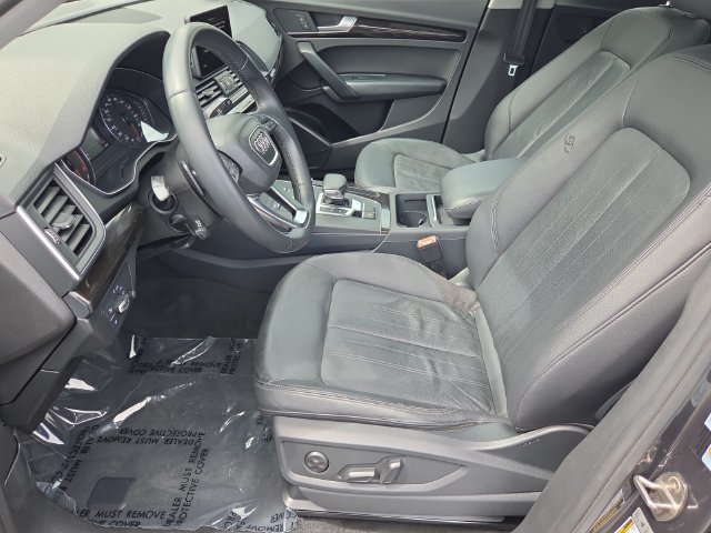 Used 2019 Audi Q5 2.0T Premium w/ Convenience Package AWD/4WD image 11