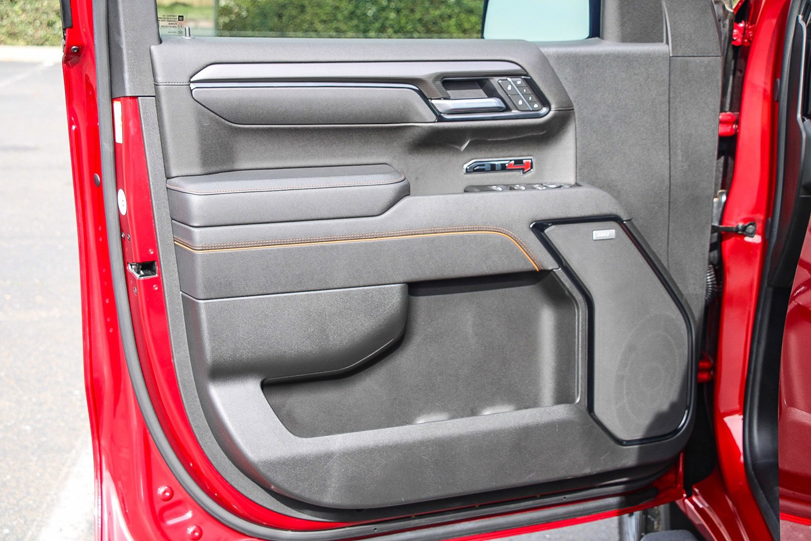 Used 2025 GMC Sierra 1500 AT4 w/ AT4 Premium Package image 19