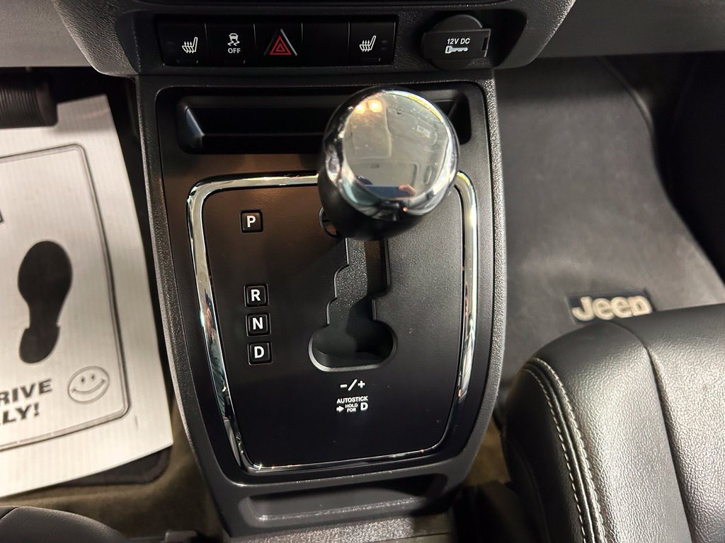 Used 2017 Jeep Patriot High Altitude AWD/4WD image 13