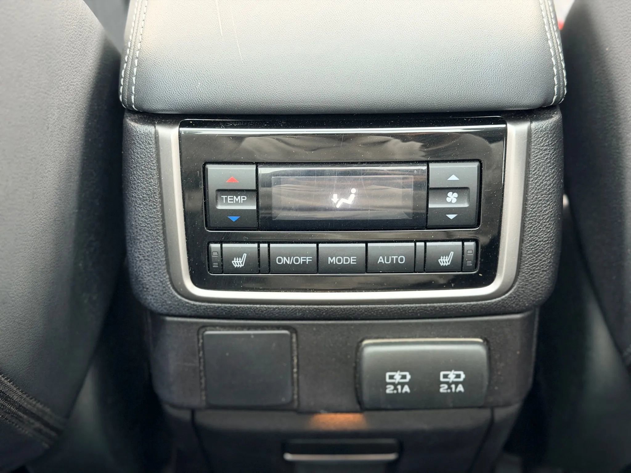 Used 2019 Subaru Ascent Limited w/ Popular Package #3 image 27