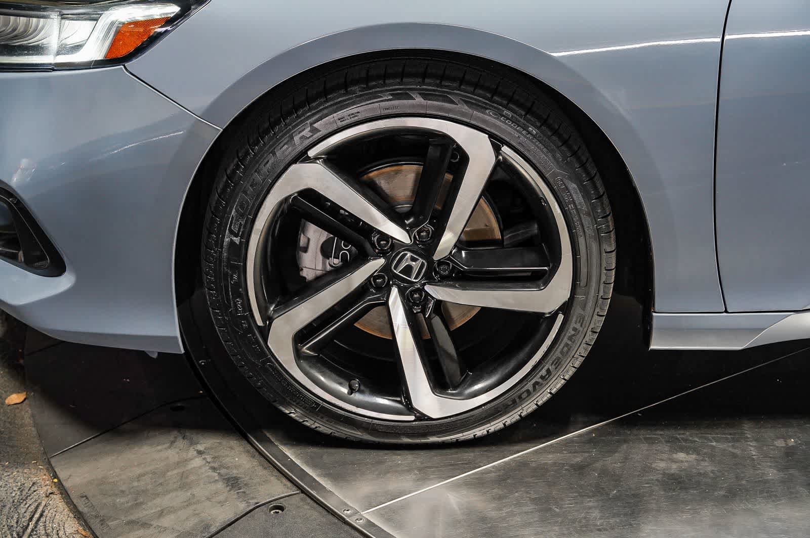 Used 2022 Honda Accord Sport image 9