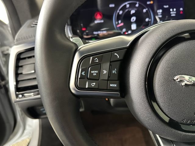 Used 2021 Jaguar F-TYPE Coupe image 15