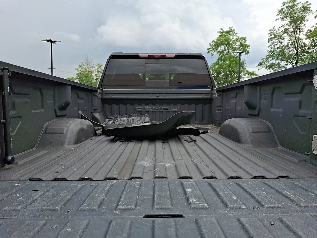 Used 2021 GMC Sierra 3500 Denali w/ Denali Ultimate Package AWD/4WD image 30