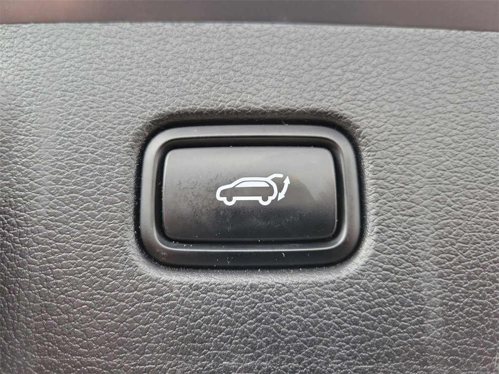 Used 2020 Hyundai Palisade Limited image 9