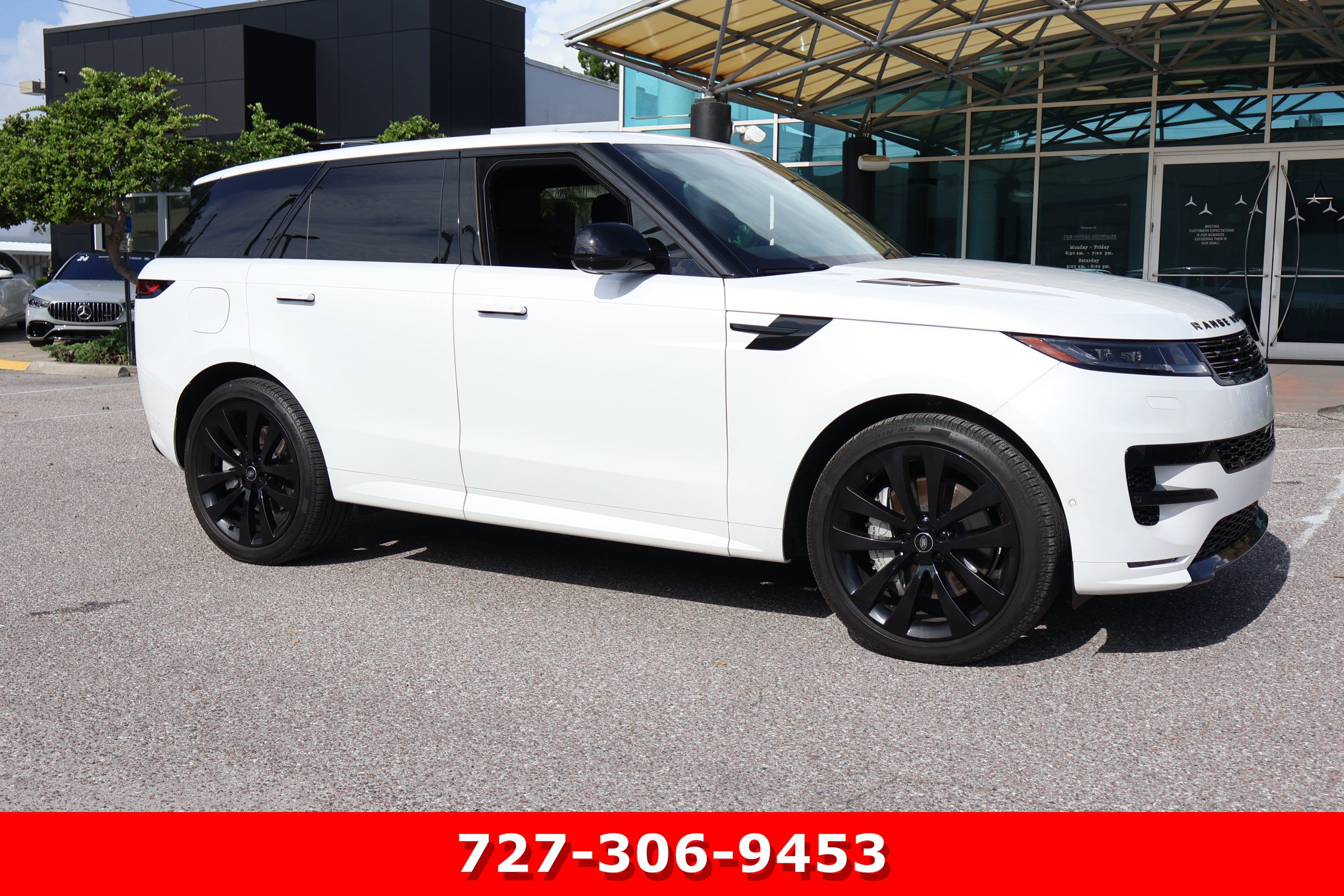 Used 2025 Land Rover Range Rover Sport Dynamic SE AWD/4WD image 11