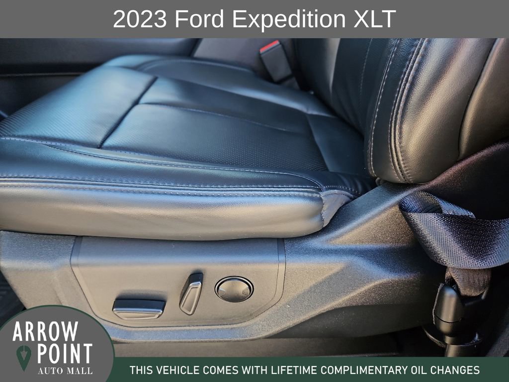 Used 2023 Ford Expedition XLT image 23