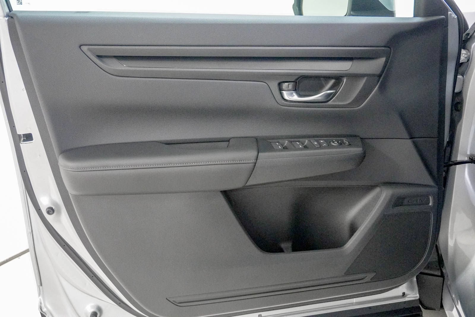 Used 2025 Honda CR-V LX image 16