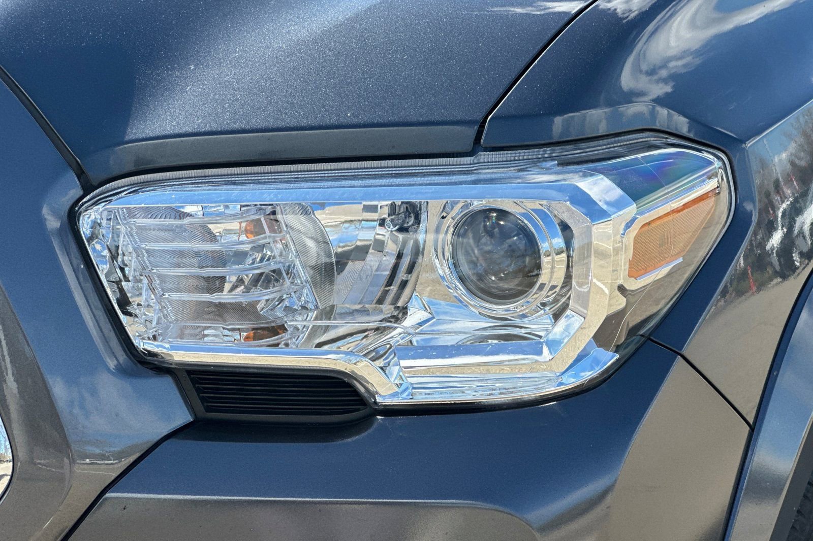 Certified 2022 Toyota Tacoma SR5 image 51