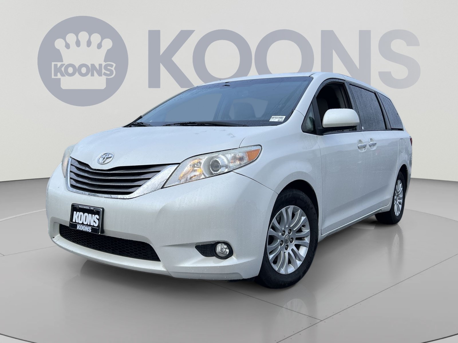 Used 2016 Toyota Sienna XLE w/ XLE Navigation Package