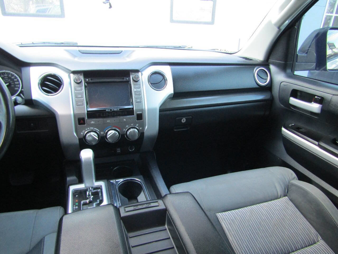 Used 2015 Toyota Tundra SR5 image 14