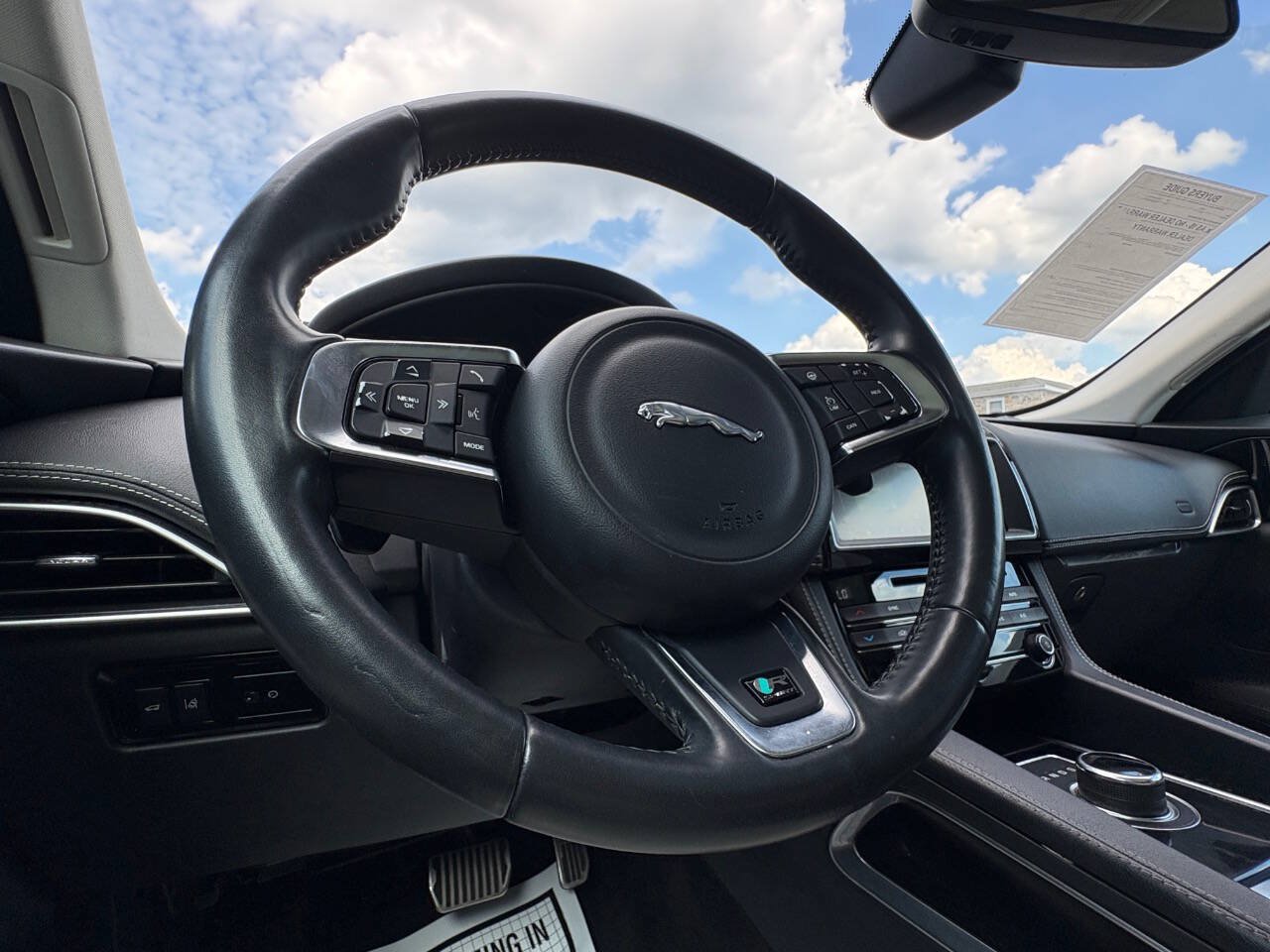 Used 2017 Jaguar F-PACE R-Sport AWD/4WD image 20