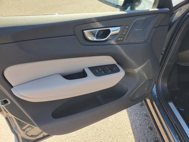 New 2026 Volvo XC60 B5 Plus w/ Protection Package Premier image 10