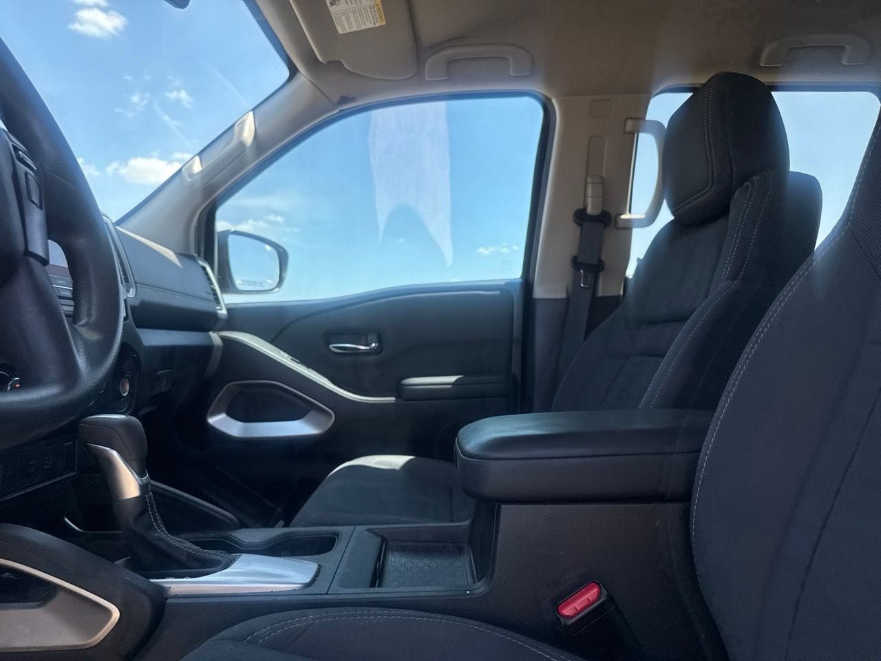 Certified 2022 Nissan Frontier SV AWD/4WD image 32